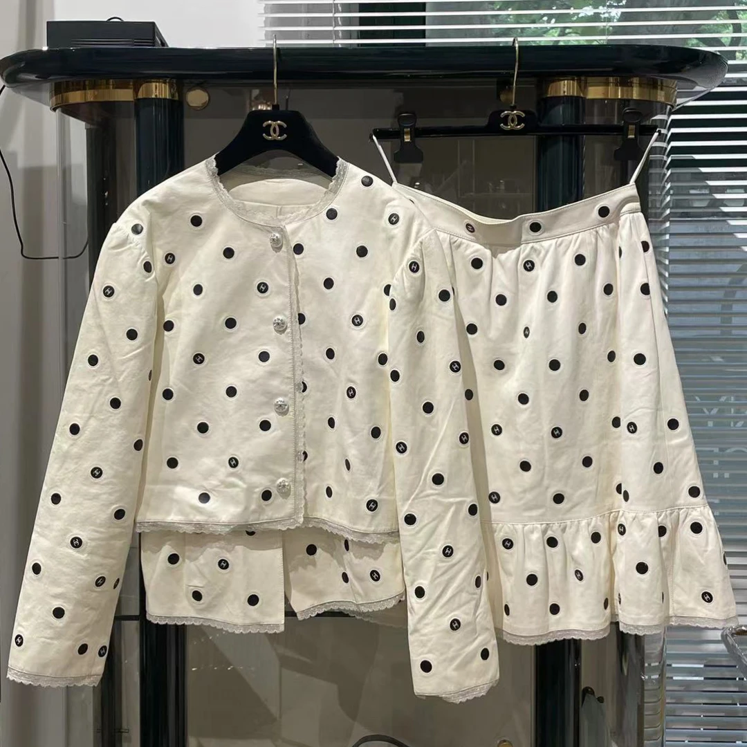 95新 Chanel/香奈儿 23S 白色 波点 皮衣 三件套 34码
