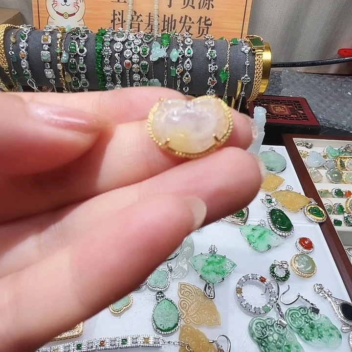 翡翠银S925镶嵌颈饰