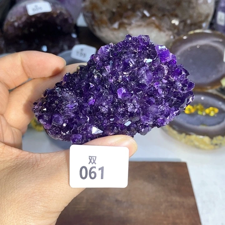 未镶嵌水晶大型摆件（非配饰）