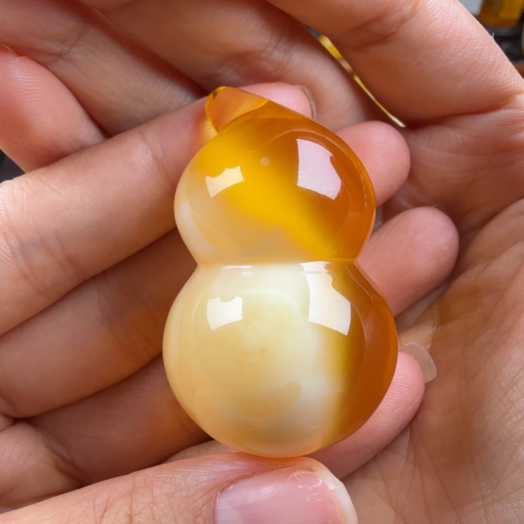 琥珀颈饰未镶嵌纯天然琥珀蜜蜡无优化