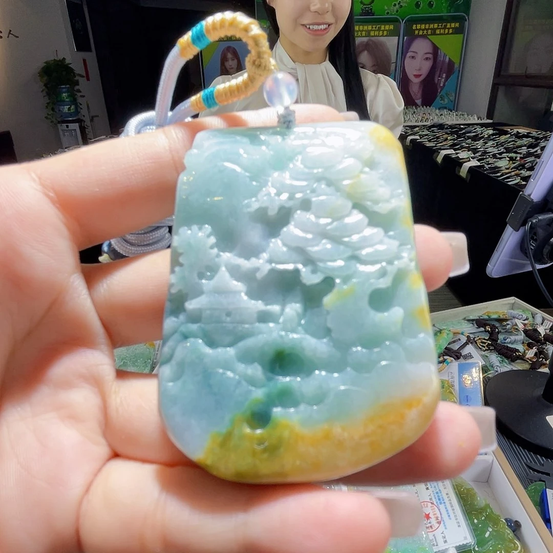 颈饰未镶嵌翡翠一个