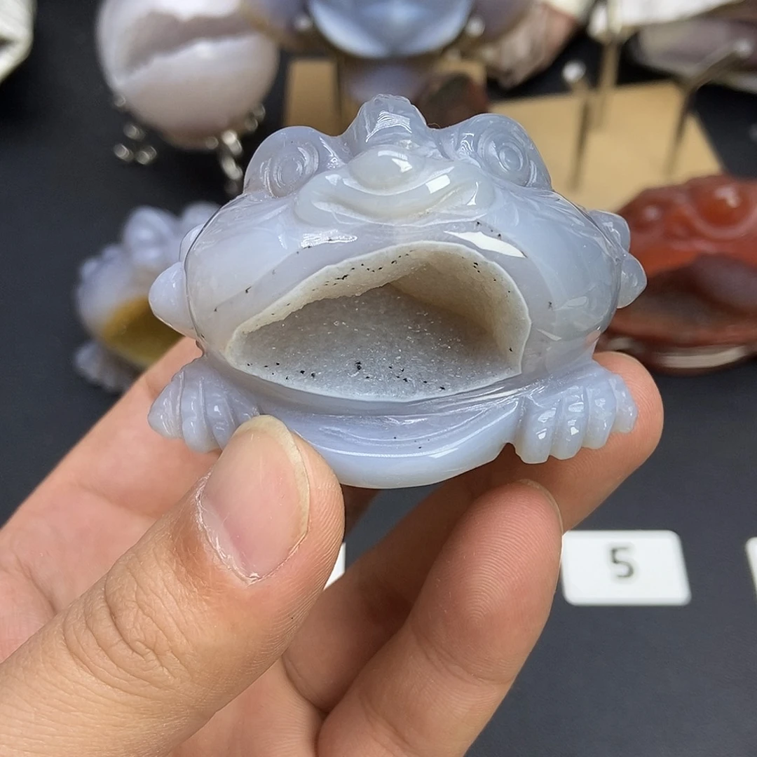 玛瑙/玉髓未镶嵌珠宝奇石