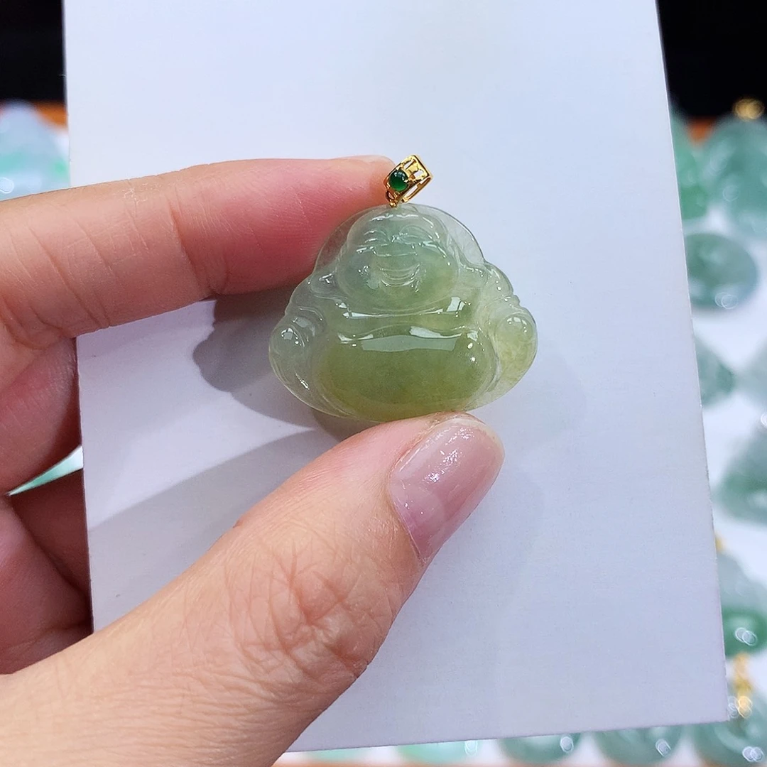 翡翠18K金镶嵌颈饰翡翠吊坠