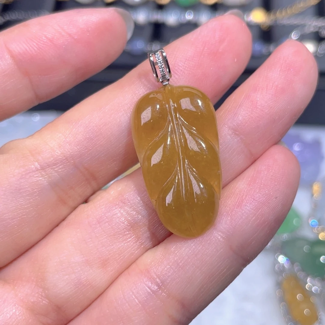 颈饰18K金镶嵌翡翠翡翠