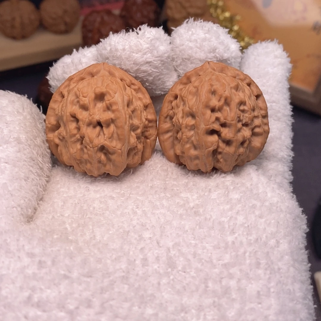 把件文玩核桃玩家必备系列36尺三角白狮子