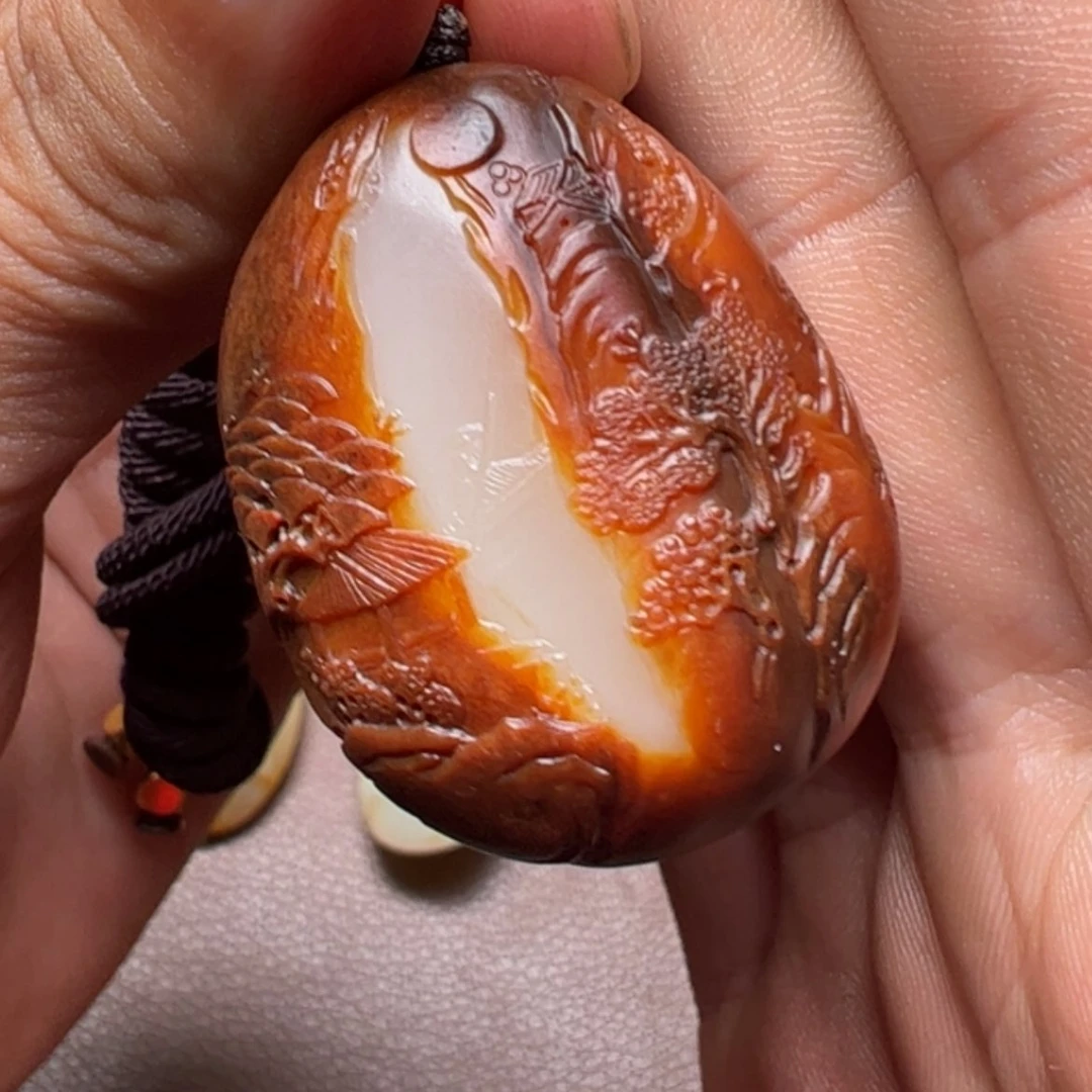 【闪购商品】和田玉颈饰未镶嵌潜*者