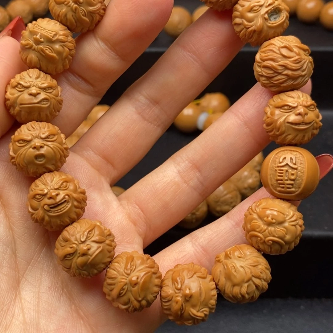 猴头核桃吊坠看****8大圣归来