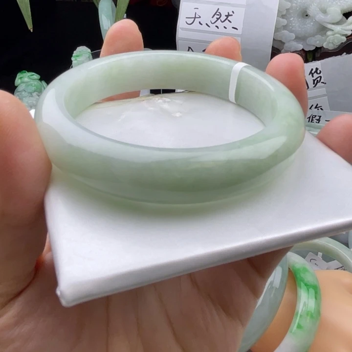 手链翡翠未镶嵌天然56.57