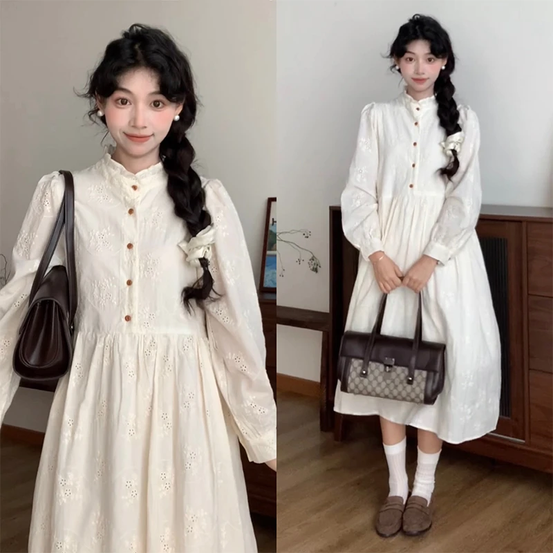 MIMI~时尚孕妇装2025秋季立领法式高级感刺绣宽松显瘦绝美连衣裙