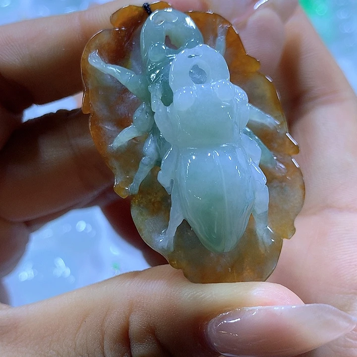 翡翠未镶嵌颈饰天然翡翠A货吊坠