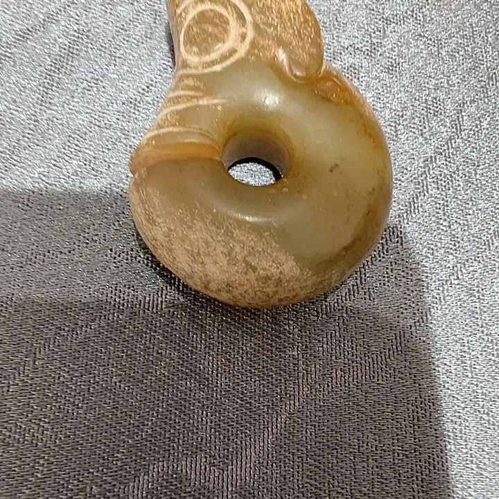 岫岩河磨玉（透闪石质玉）未镶嵌颈饰