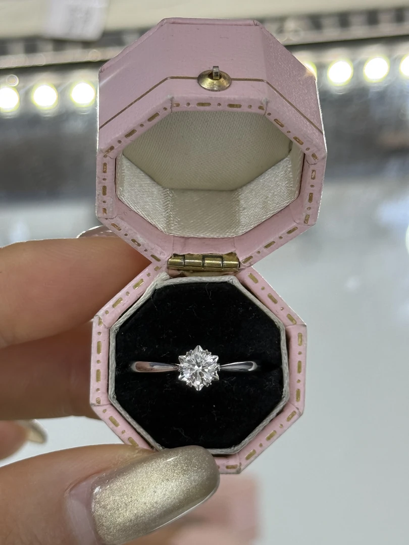 18k金30分钻石雪花戒指