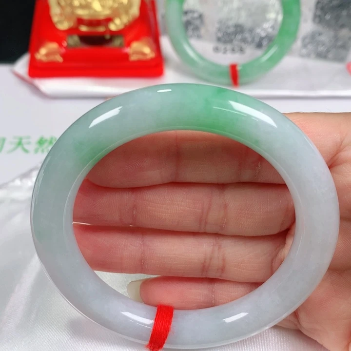 未镶嵌手镯翡翠   编号0269 圆条56