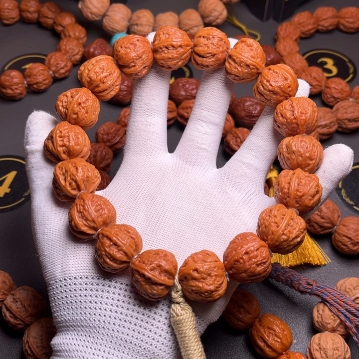 小****文玩核桃手串元宝