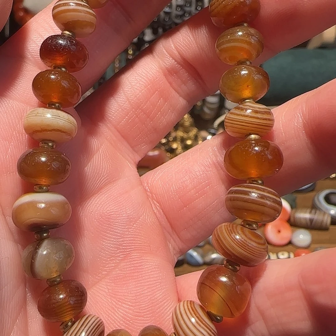 玛瑙/玉髓合金颈饰飞碟1.0尺寸 品相好