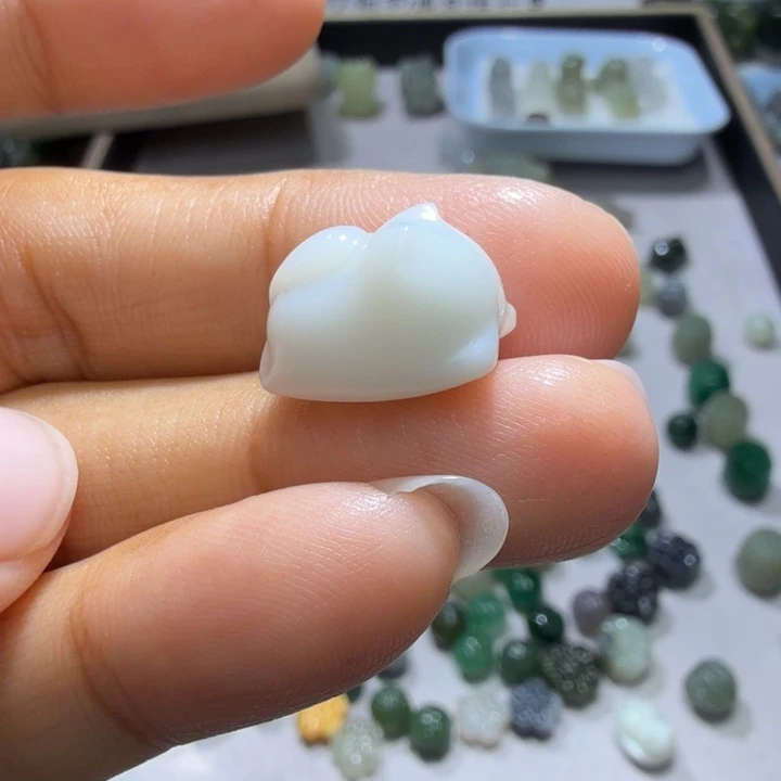 未镶嵌和田玉珠宝半成品