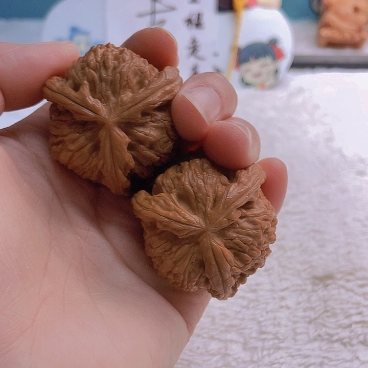 吊坠文玩核桃飞**天三棱