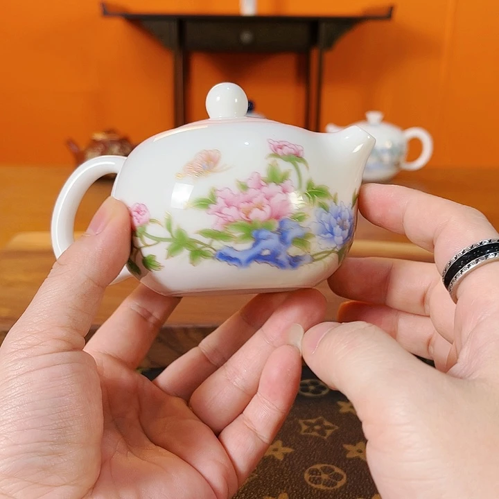 茶具等产品为主营业务和