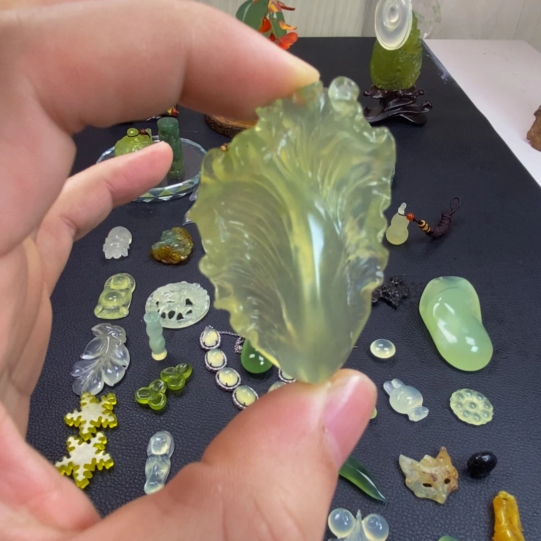 蛇纹石玉合金颈饰