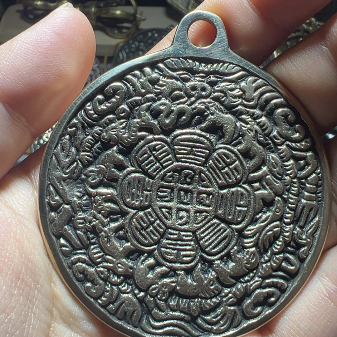 纯手工翻砂…………………