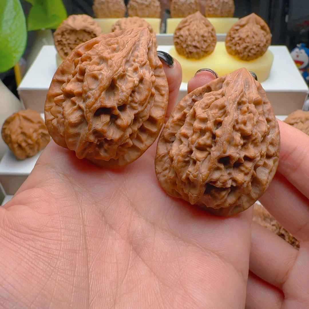 把件核桃37尺寸十三陵鸡心