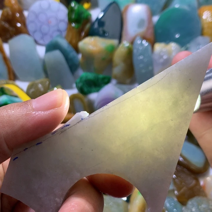 翡翠未镶嵌颈饰缅甸天然翡翠挂件片料牌子吊坠