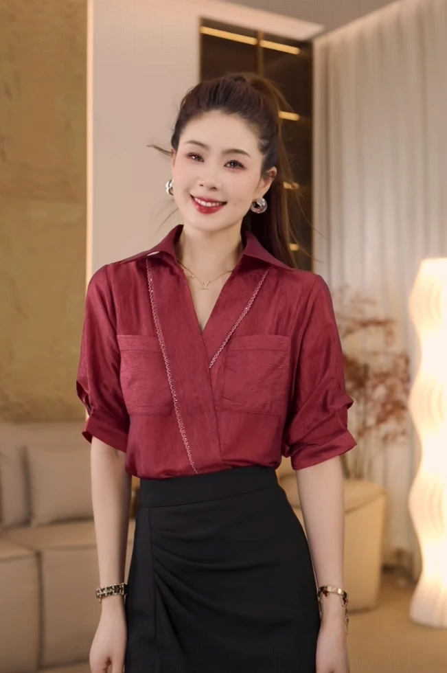 刘婷穿搭 高级感轻奢减龄新款衬衫