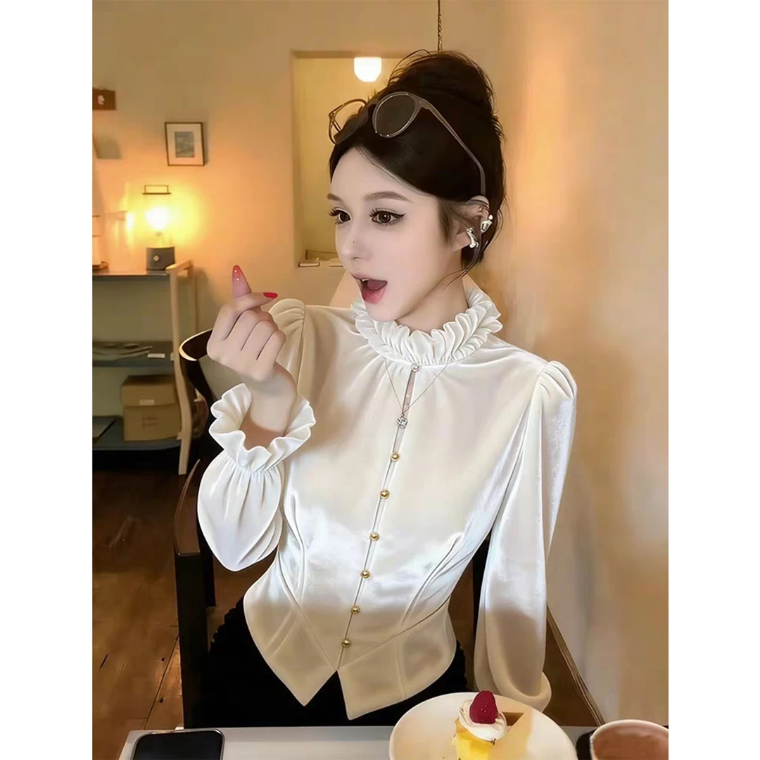 法式宫廷风白色荷叶边丝绒衬衫女秋冬2025新款设计感洋气修身上衣