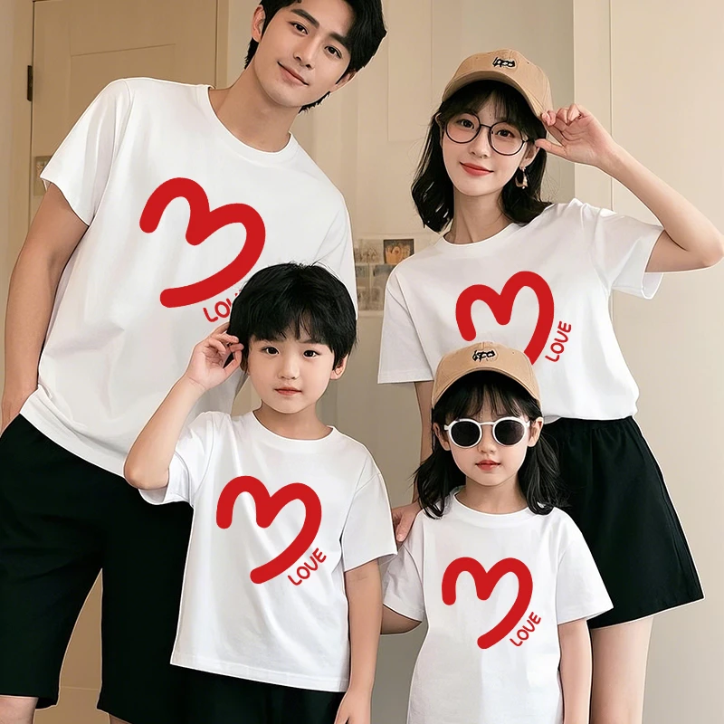 亲子装纯棉短袖母女t恤一家三口家庭装爱心网红爆款夏洋气母子装