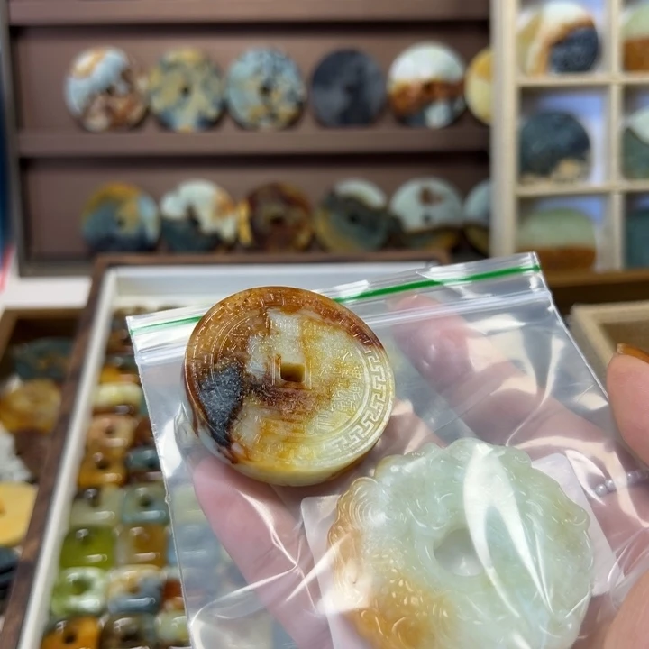 蛇纹石玉合金颈饰福利