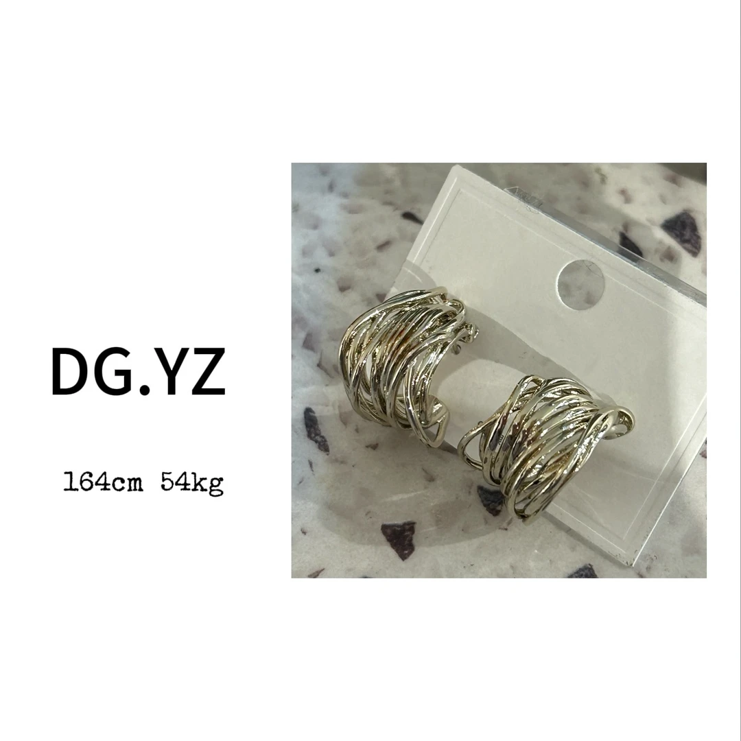 铁合金耳饰 【樱子家】2519F小众设计感高级轻奢耳圈港风耳钉0.0