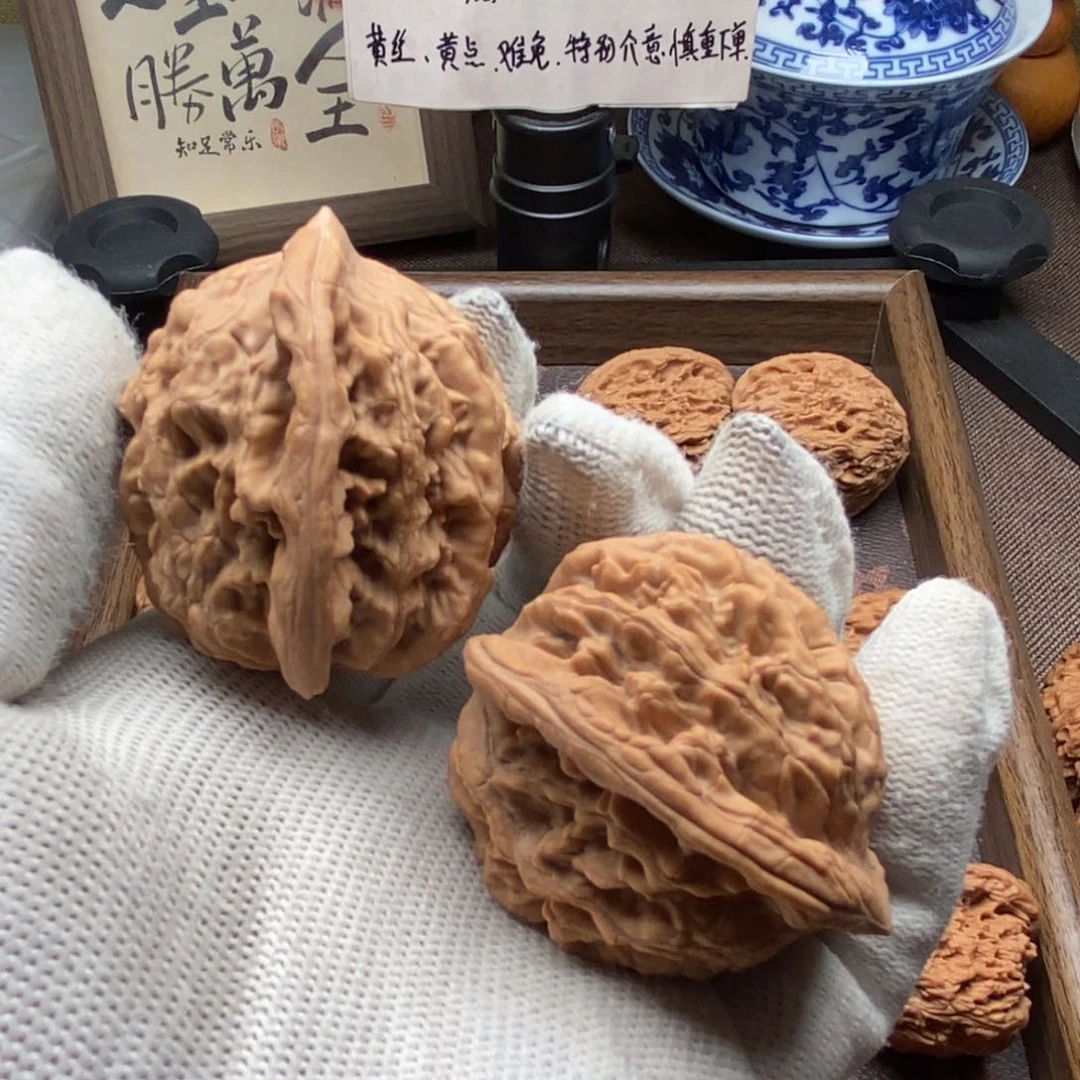 把件文玩核桃麦穗虎头