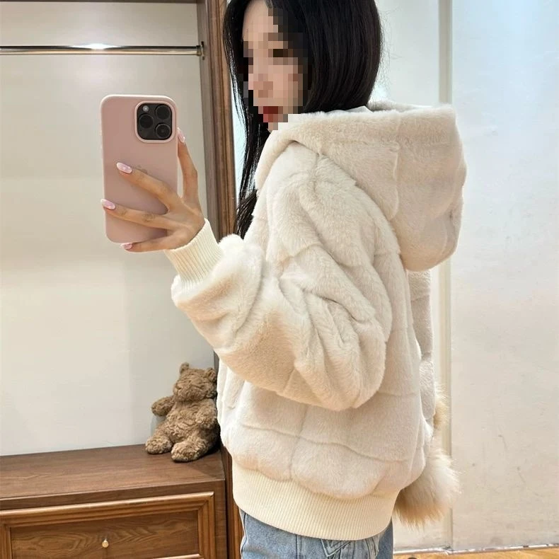 人造皮草 人造皮草慵懒感仿貂毛连帽短外套杏色软糯皮草女