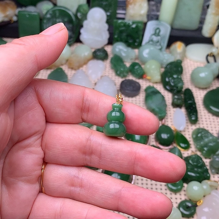 和田玉未镶嵌颈饰去*步