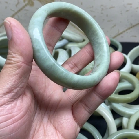 未镶嵌蛇纹石玉手镯文*越