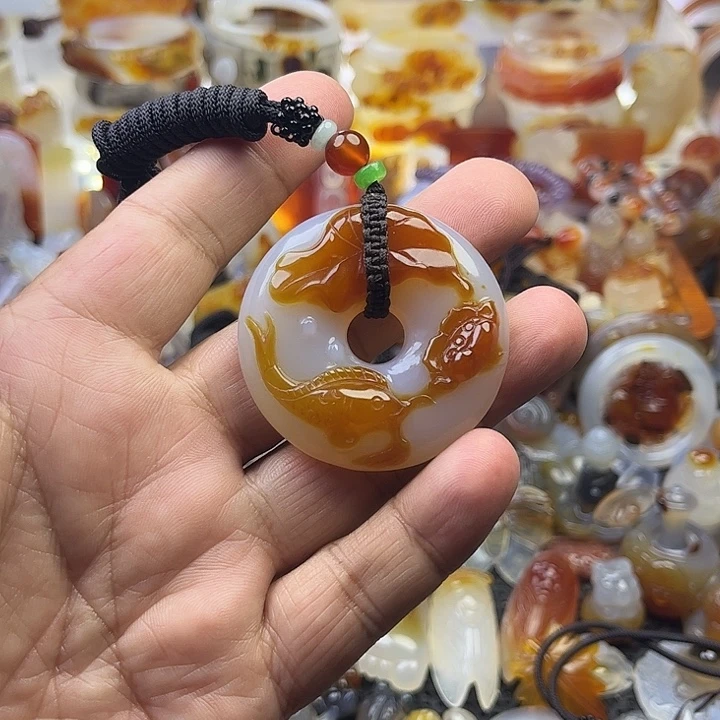 3***º玛瑙/玉髓未镶嵌颈饰