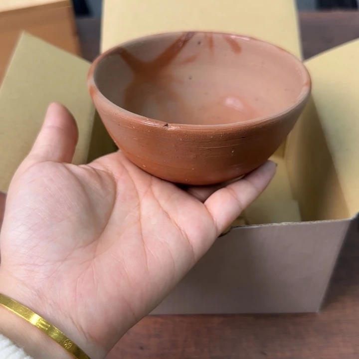 一个陶瓷物件哈哈哈哈