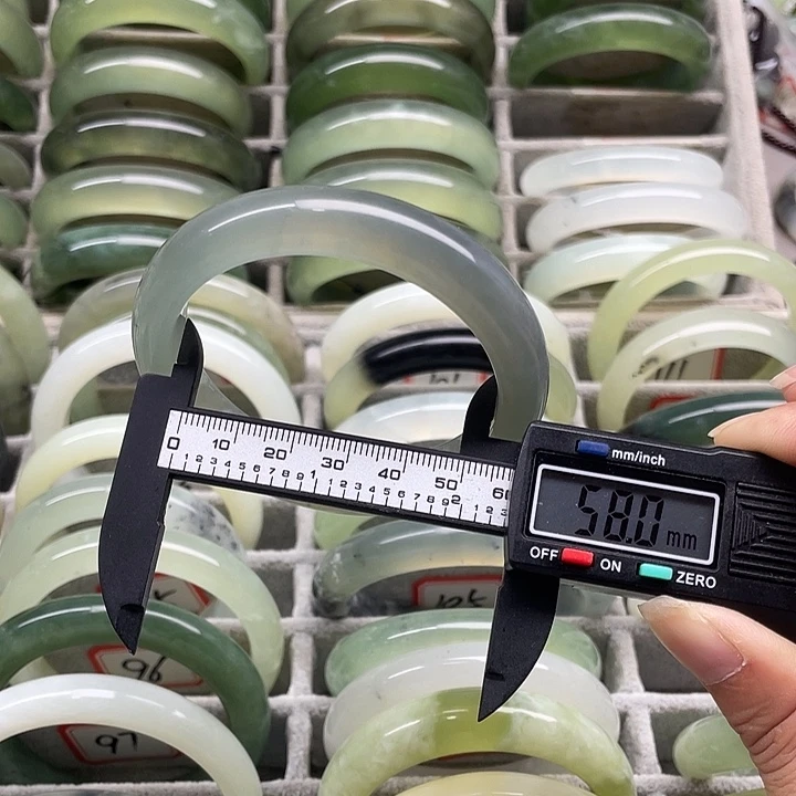 未镶嵌蛇纹石玉手镯116