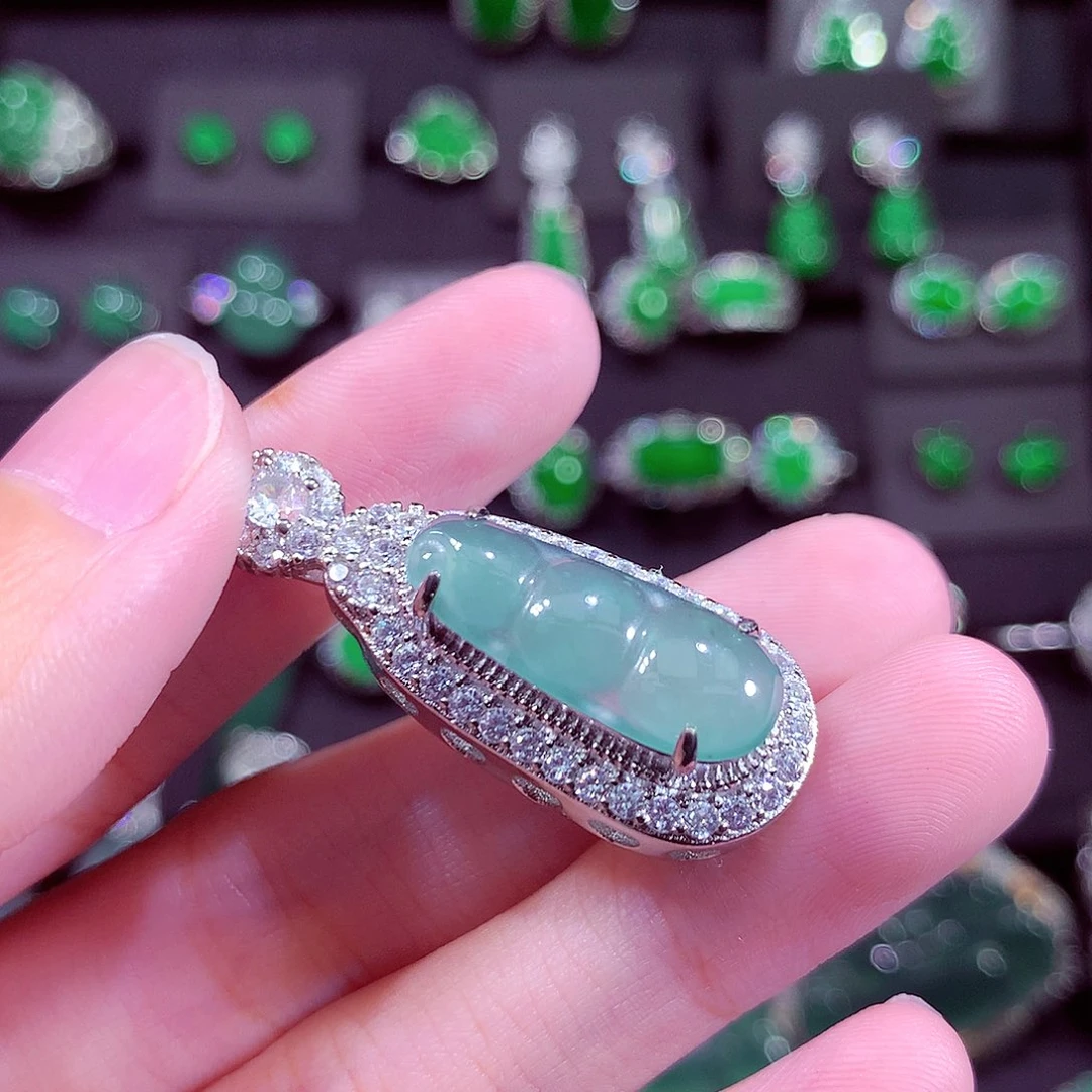 翡翠未镶嵌颈饰天然