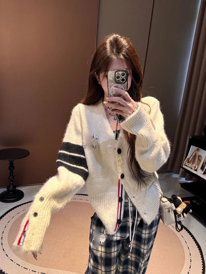 李馨儿【布蕾妮 】显瘦气质琥珀流光宽松百搭开衫早秋毛衣针织