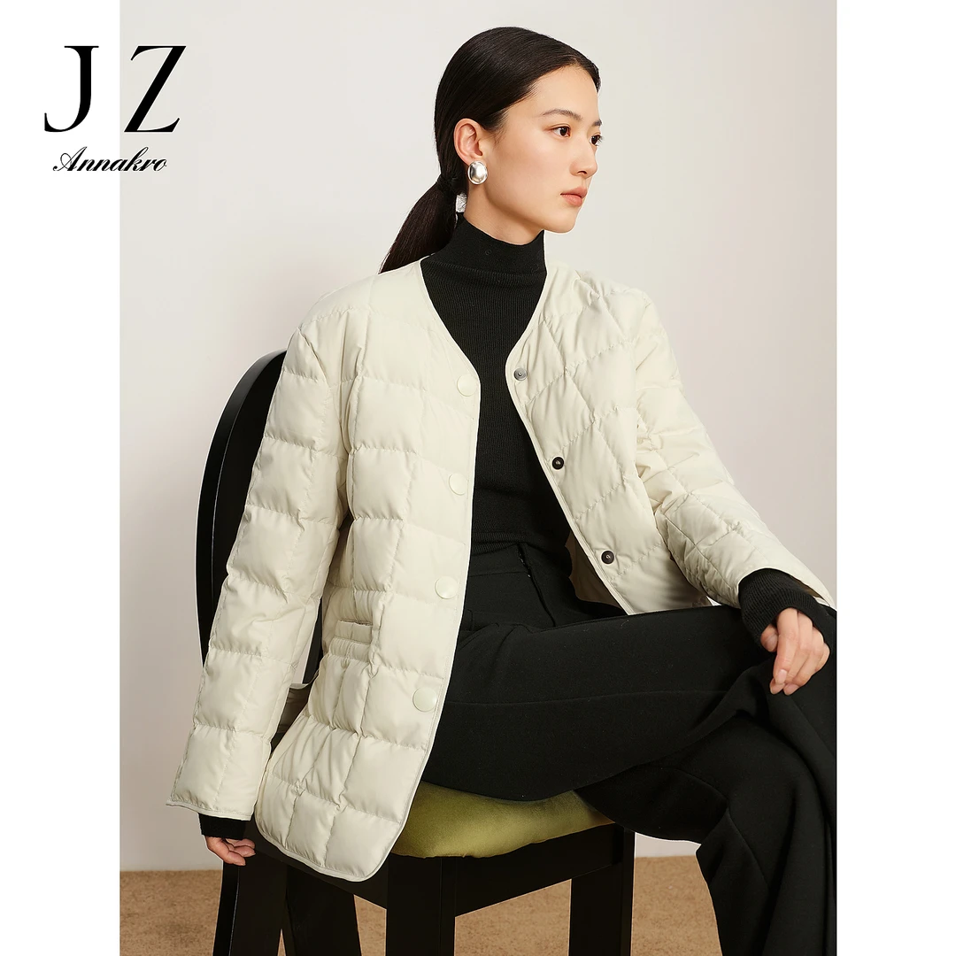 【羊羊专属】玖姿·安娜蔻JTDD03225可拆卸围巾领轻量中长羽绒女