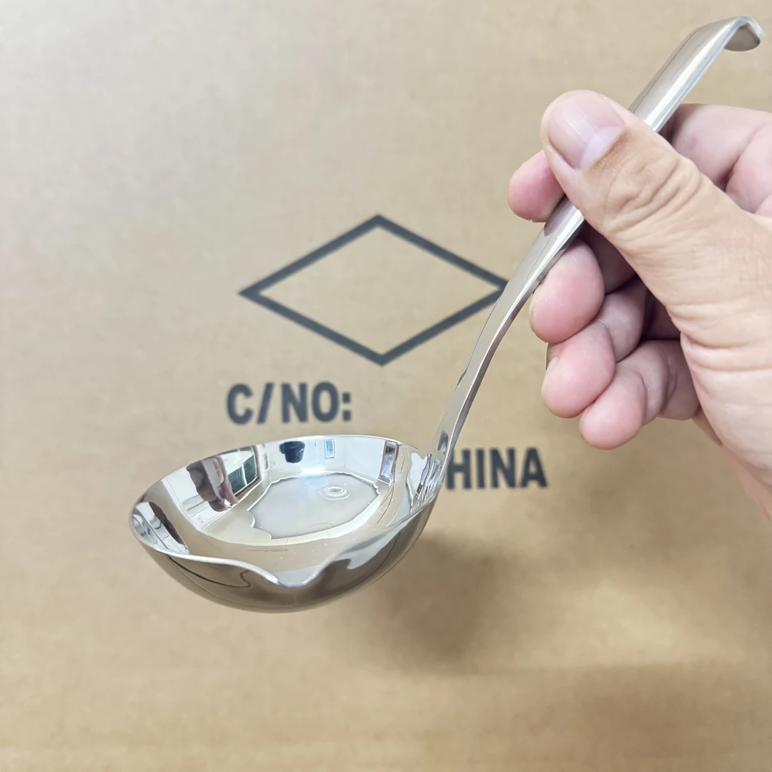 家用304不锈钢汤勺汤匙大头勺子大号喝汤勺火锅勺带鹰嘴导流口