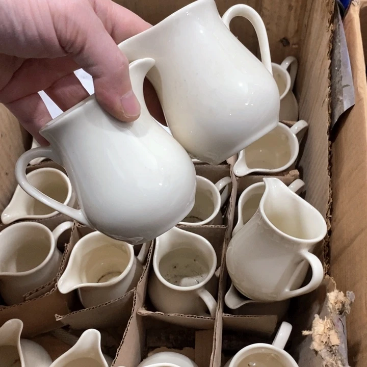 瓷片象牙瓷公道杯两个