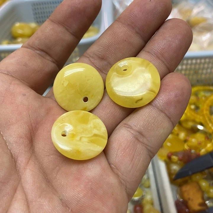 蜜蜡未镶嵌裸石多样性发货其一