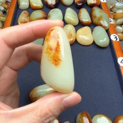 和田玉颈饰未镶嵌用****4