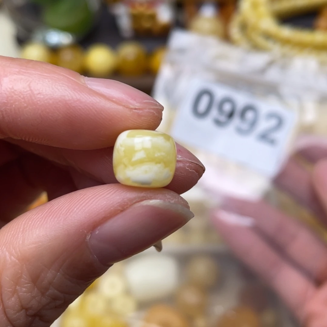 琥珀珠宝奇石未镶嵌粉10