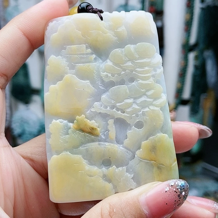 颈饰足铂镶嵌翡翠翡翠