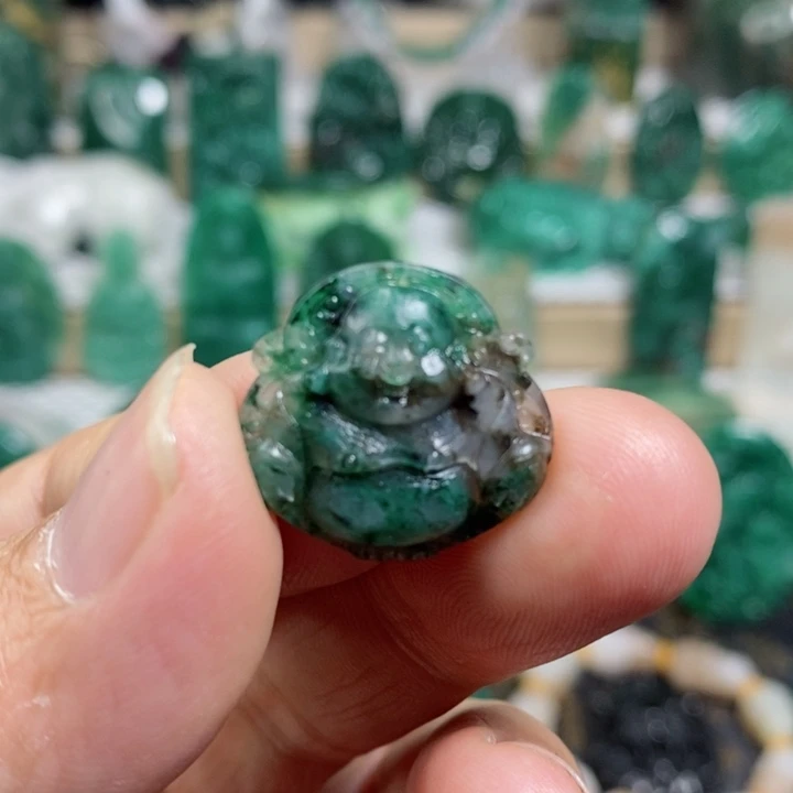 未镶嵌独山玉颈饰