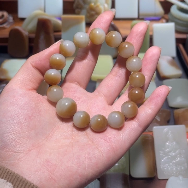 颈饰未镶嵌和田玉小*