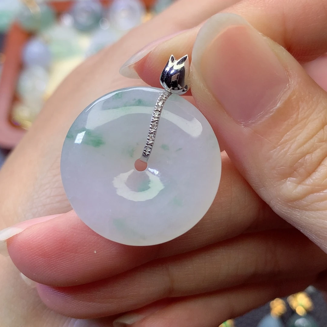 【闪购商品】吊坠(赠链)18K金镶嵌翡翠